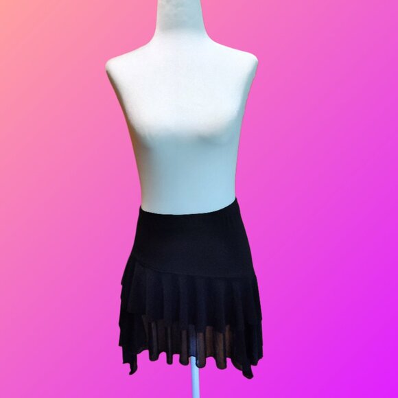 TEENIE WEENIE  Black Mini Skirt  Size Small - Picture 1 of 9